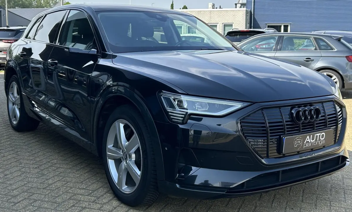 e-tron 55 quattro 95 kWh 408PK | SOH 87,6% | DEALERONDERHOUDEN | Zeer Nette Staat! | Luxe Lederen Stoelen Elektrisch Met Memory | Achteruitrijcamera | Virtual Mirrors | Head Up Display | Ele
