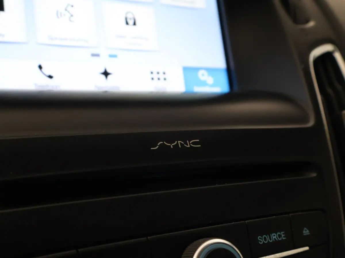 1.0 TREND + APPLE CARPLAY | LMV | CRUISE CONTROL | NAVIGATIE | AIRCO