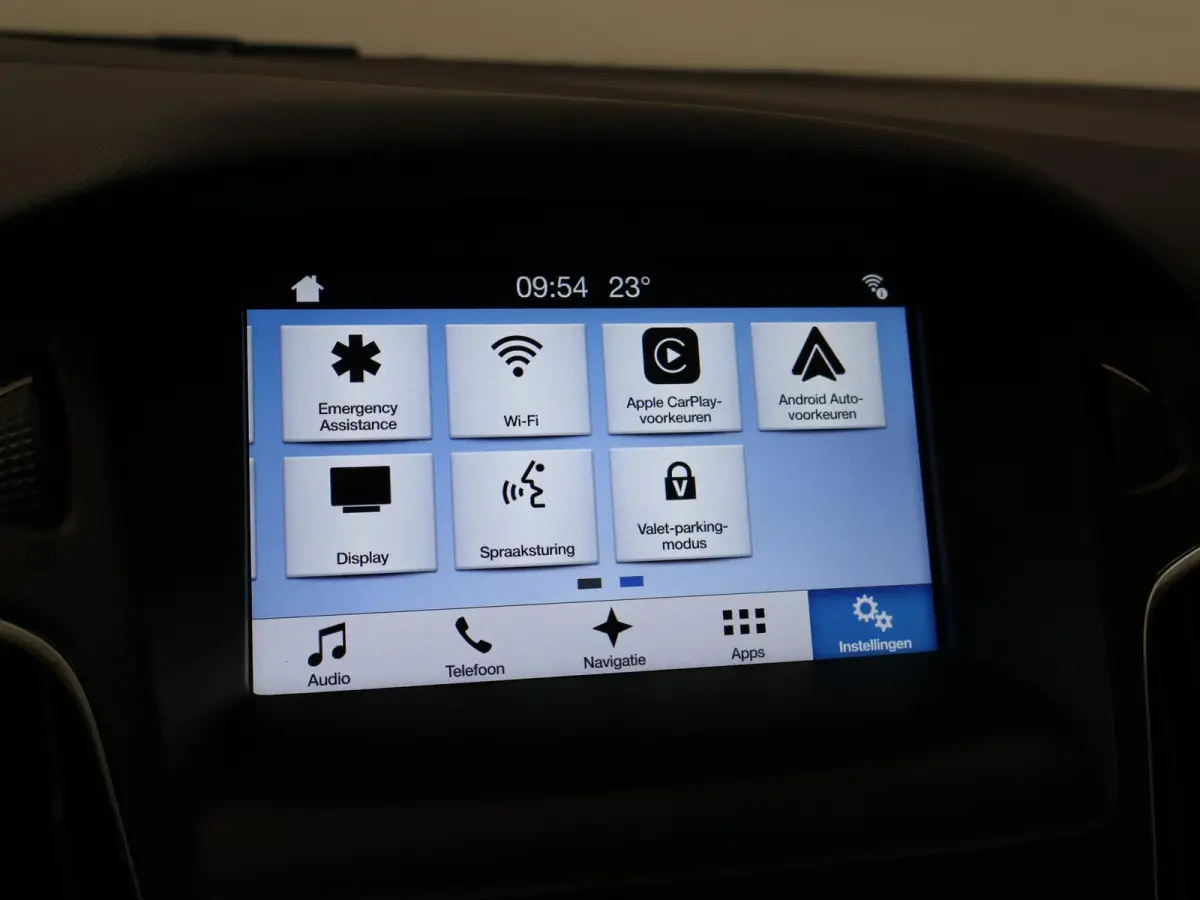 1.0 TREND + APPLE CARPLAY | LMV | CRUISE CONTROL | NAVIGATIE | AIRCO
