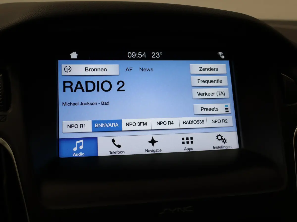 1.0 TREND + APPLE CARPLAY | LMV | CRUISE CONTROL | NAVIGATIE | AIRCO
