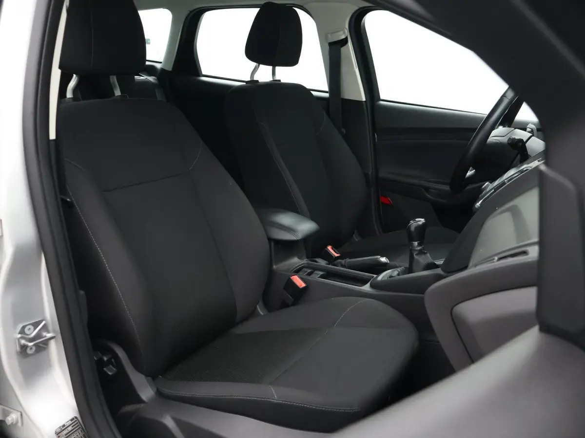 1.0 TREND + APPLE CARPLAY | LMV | CRUISE CONTROL | NAVIGATIE | AIRCO