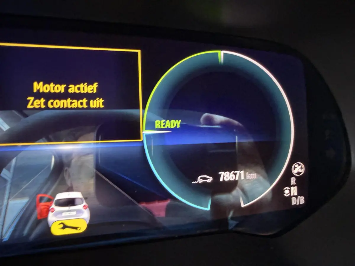 R110 Life 52 kWh KOOPACCU SOH 90% KEYLESS/CARPLAY *ALL-IN PRIJS*