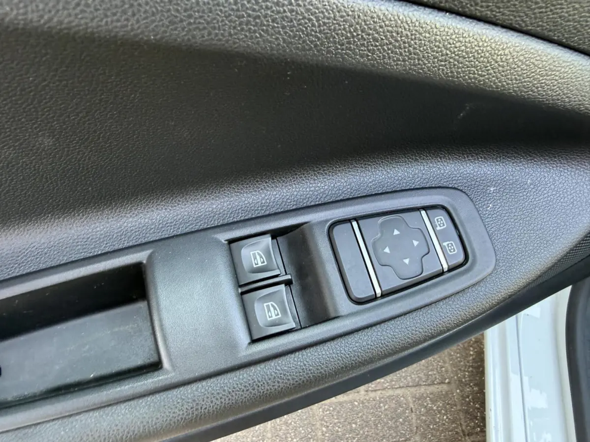 R110 Life 52 kWh KOOPACCU SOH 90% KEYLESS/CARPLAY *ALL-IN PRIJS*