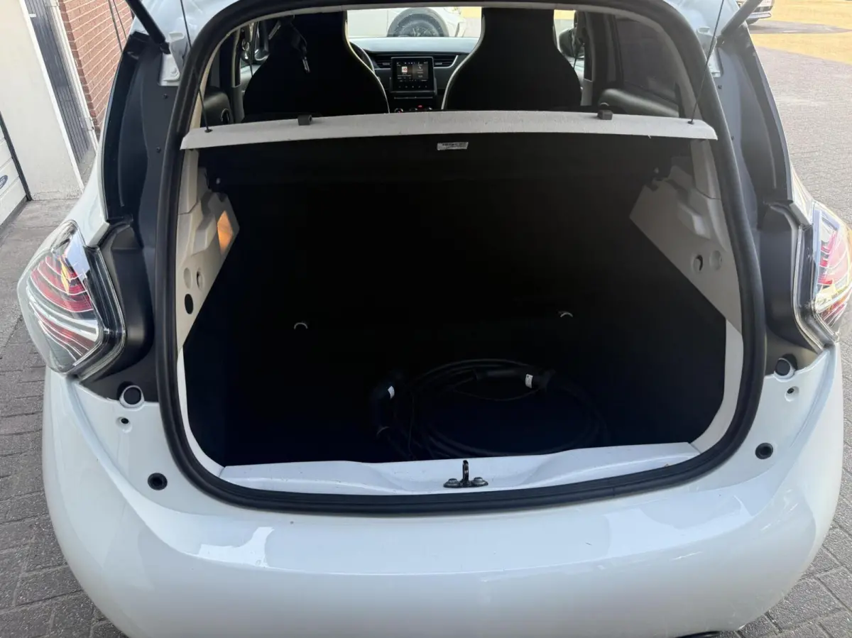 R110 Life 52 kWh KOOPACCU SOH 90% KEYLESS/CARPLAY *ALL-IN PRIJS*