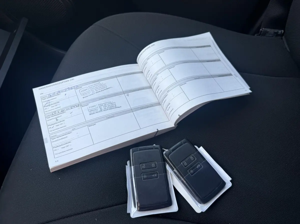 R110 Life 52 kWh KOOPACCU SOH 90% KEYLESS/CARPLAY *ALL-IN PRIJS*