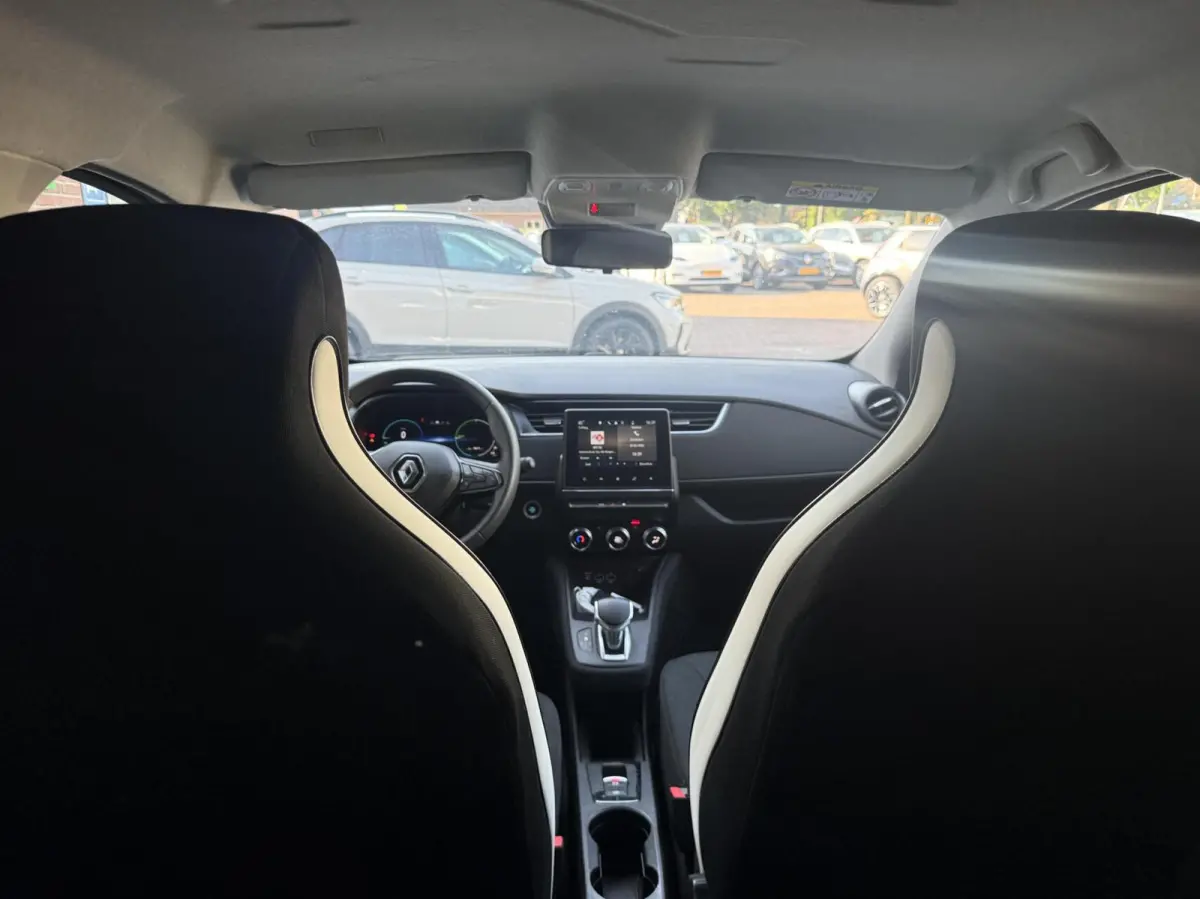 R110 Life 52 kWh KOOPACCU SOH 90% KEYLESS/CARPLAY *ALL-IN PRIJS*