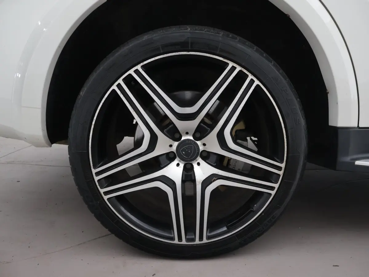 63 AMG 510 PK V8 FACELIFT MODEL + 22 INCH LMV | SCHUIFDAK | CAMERA | LUCHTVERING | TREKHAAK