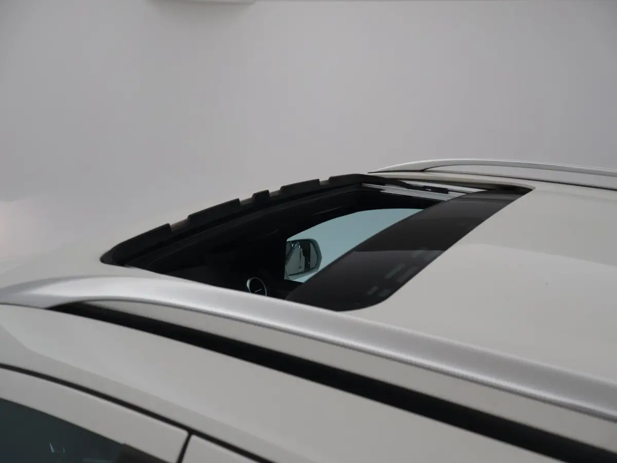 63 AMG 510 PK V8 FACELIFT MODEL + 22 INCH LMV | SCHUIFDAK | CAMERA | LUCHTVERING | TREKHAAK