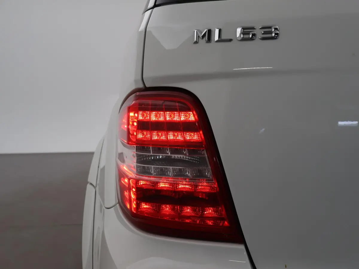 63 AMG 510 PK V8 FACELIFT MODEL + 22 INCH LMV | SCHUIFDAK | CAMERA | LUCHTVERING | TREKHAAK