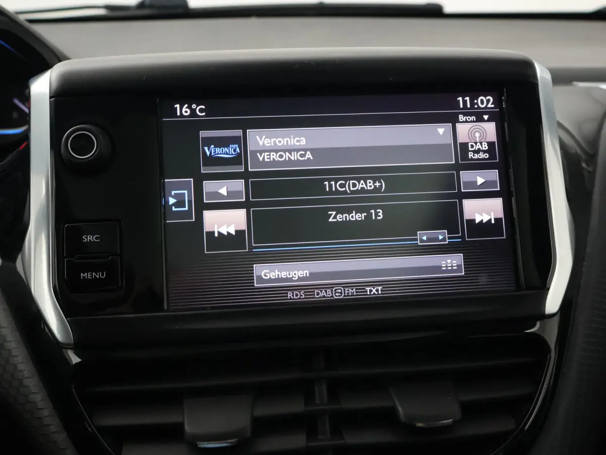1.2 PT 110 PK ALLURE + TREKHAAK | PANORAMA | CAMERA | APPLE CARPLAY