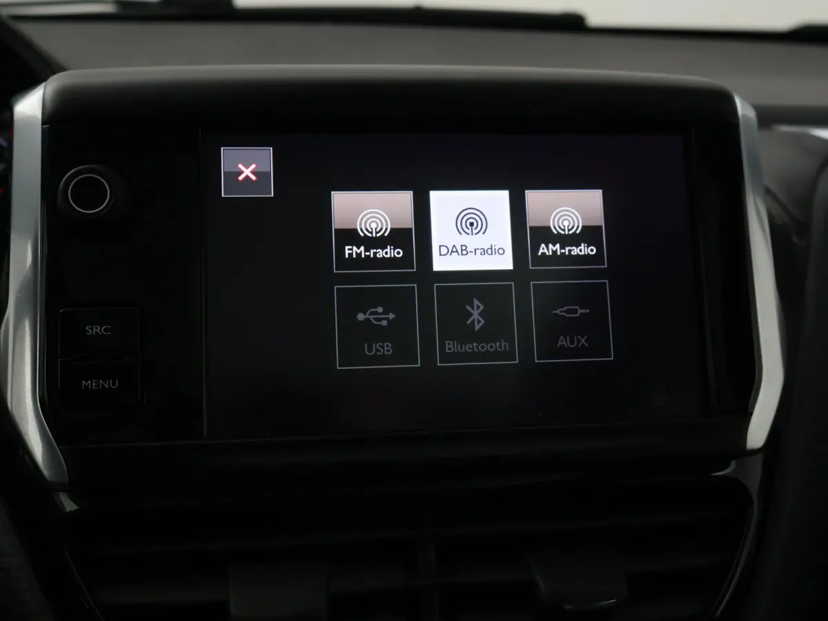 1.2 PT 110 PK ALLURE + TREKHAAK | PANORAMA | CAMERA | APPLE CARPLAY