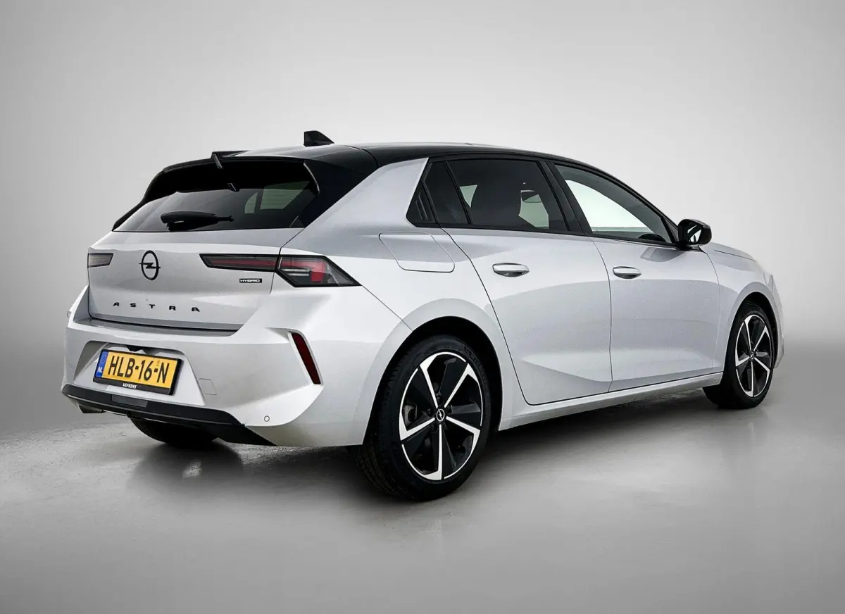 1.2 145pk Hybrid GS Automaat | Navigatie | Climate Control | Adaptieve Cruise Control | 360 Camera | Keyless Entry/Start | 17"LMV | Stoel/Stuurverwarming | Apple Carplay/Android Auto |