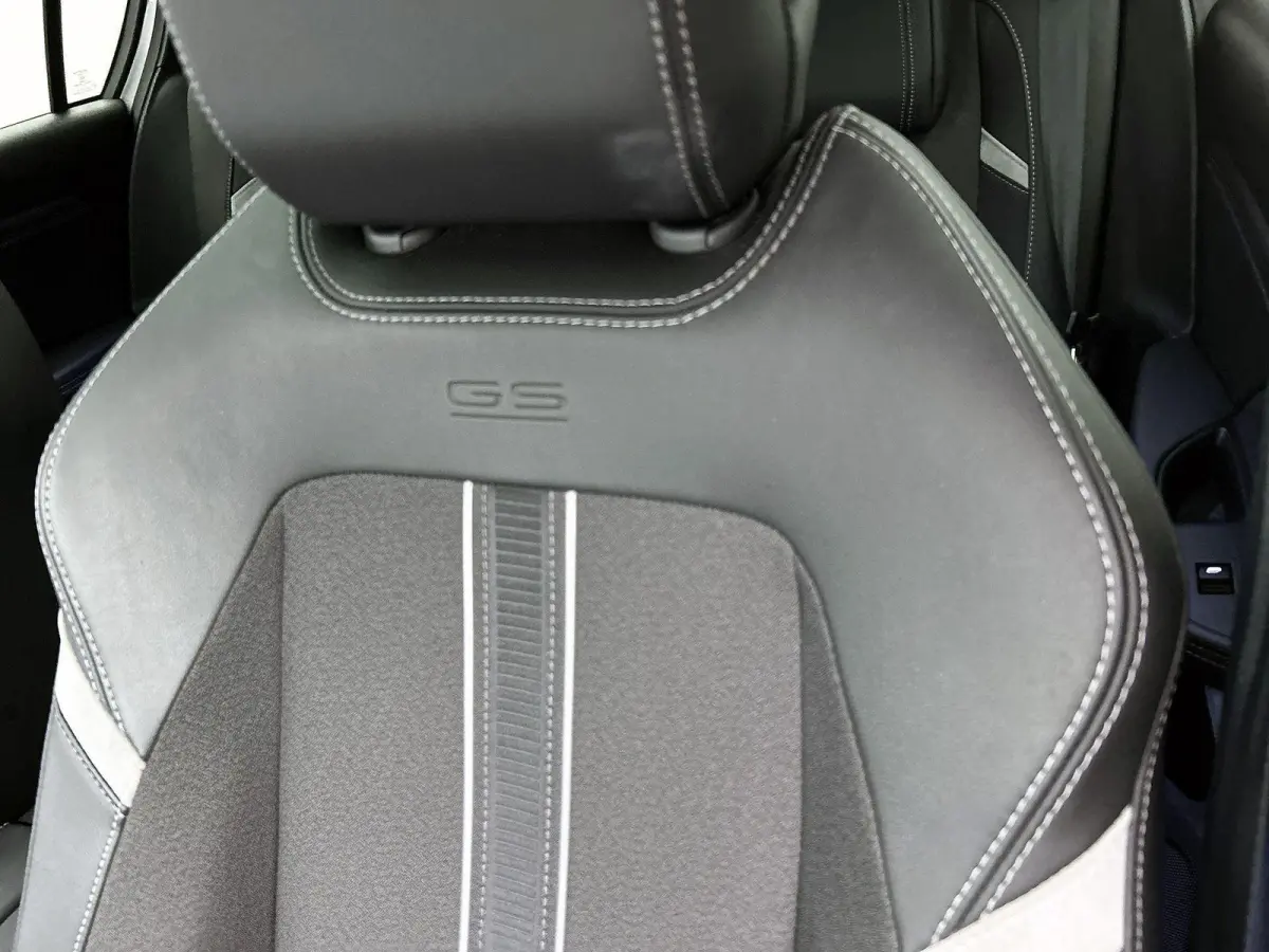 1.2 145pk Hybrid GS Automaat | Navigatie | Climate Control | Adaptieve Cruise Control | 360 Camera | Keyless Entry/Start | 17"LMV | Stoel/Stuurverwarming | Apple Carplay/Android Auto |