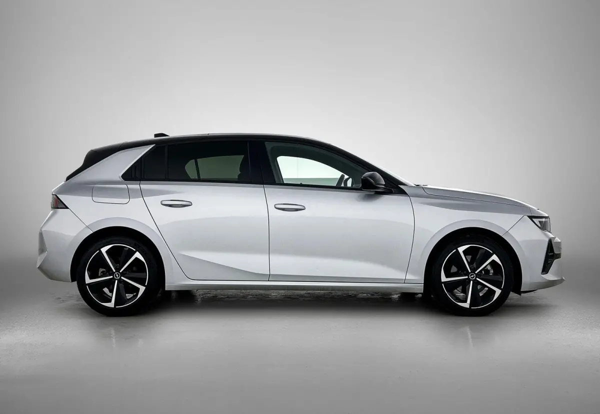 1.2 145pk Hybrid GS Automaat | Navigatie | Climate Control | Adaptieve Cruise Control | 360 Camera | Keyless Entry/Start | 17"LMV | Stoel/Stuurverwarming | Apple Carplay/Android Auto |