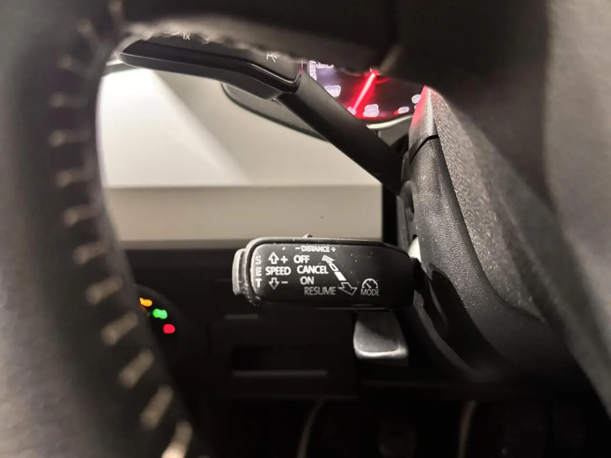 1.0 TGI Xcellence FR|CAMERA|CARPLAY|CRUISE|NAVI