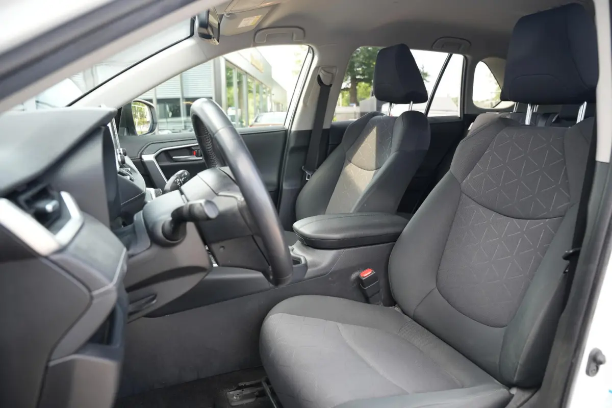 2.5 Hybrid AWD Business Intro