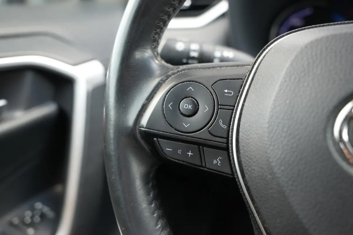 2.5 Hybrid AWD Business Intro
