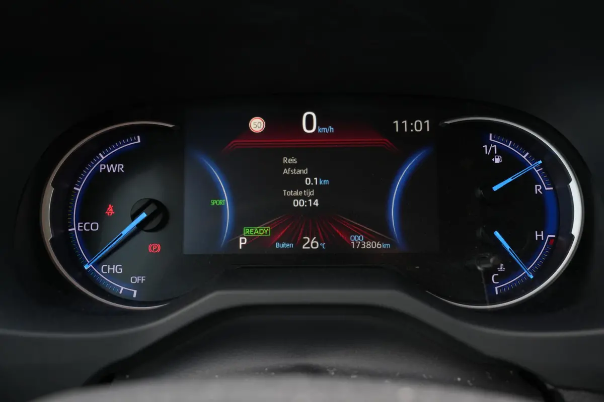 2.5 Hybrid AWD Business Intro