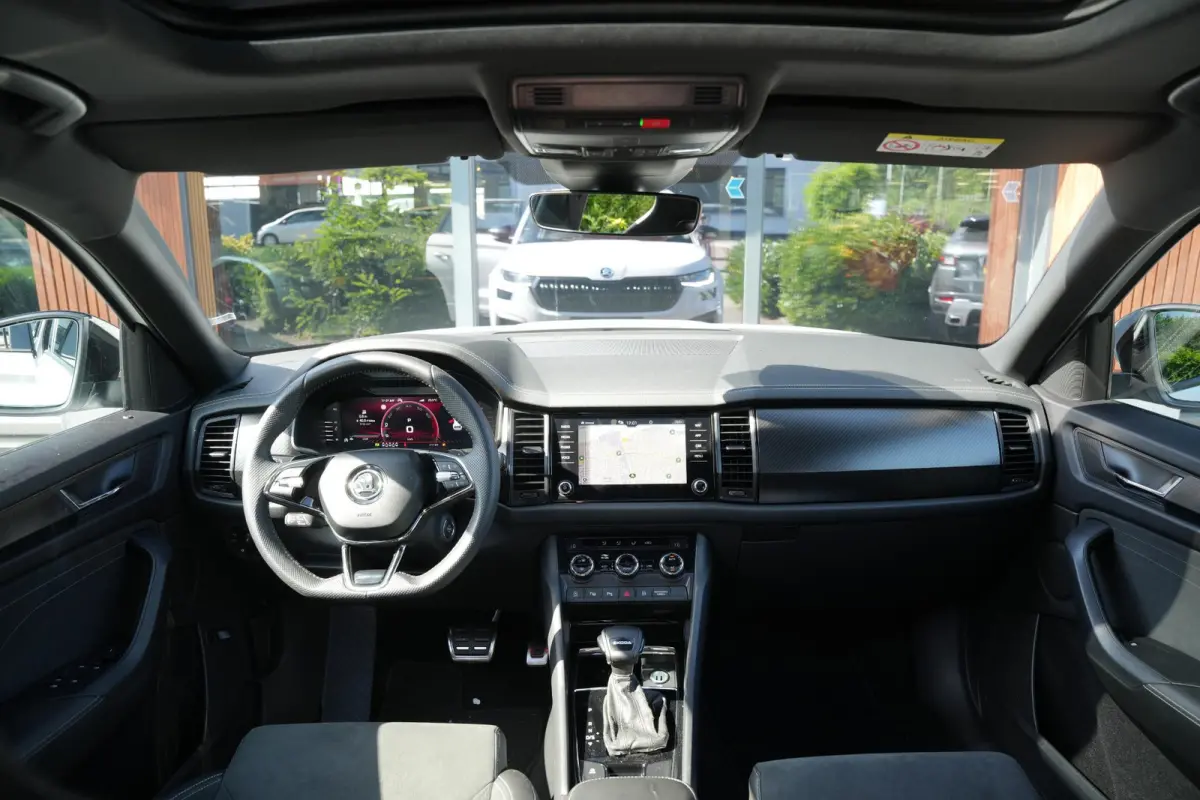 1.5 TSI MHEV Sportline Business 7p