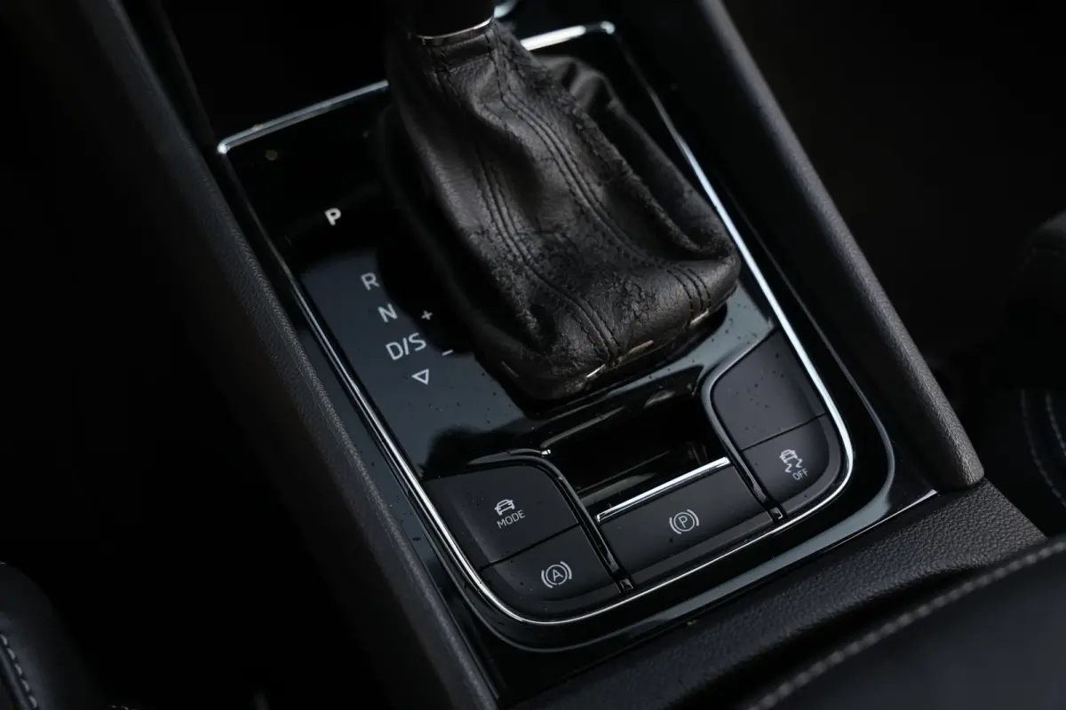 1.5 TSI MHEV Sportline Business 7p