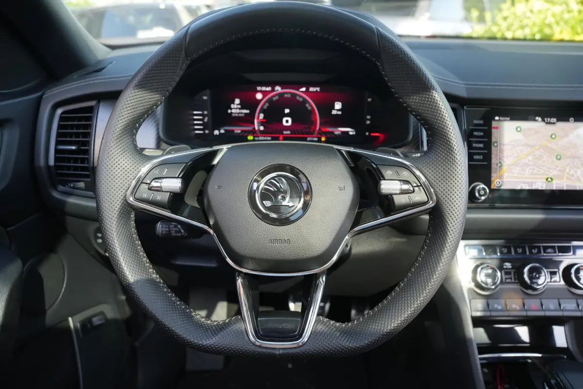1.5 TSI MHEV Sportline Business 7p