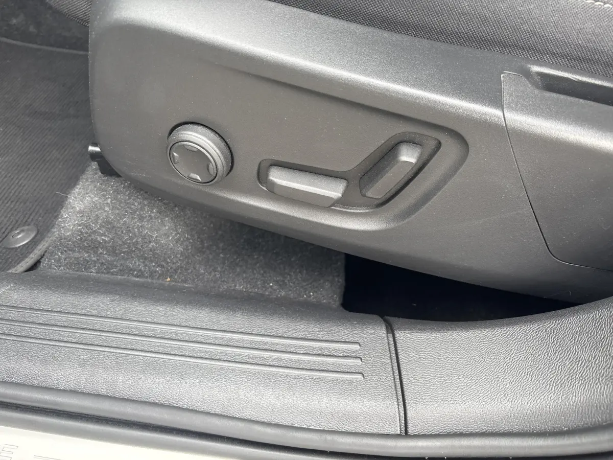 1.5 T5 Inscription