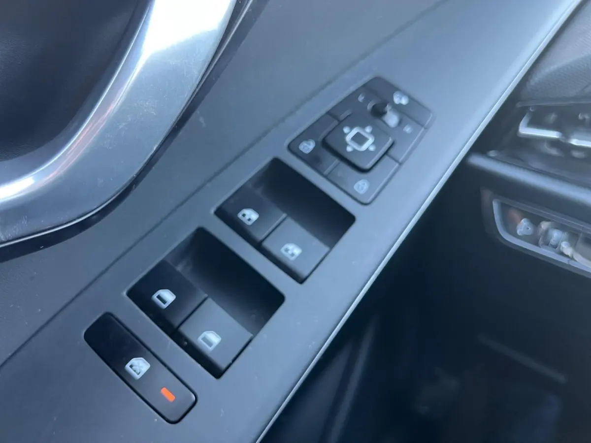 1.6 GDi Hybrid DynamicLine | Two-Tone | Trekhaak | Climate control | Navigatie | Cruise control