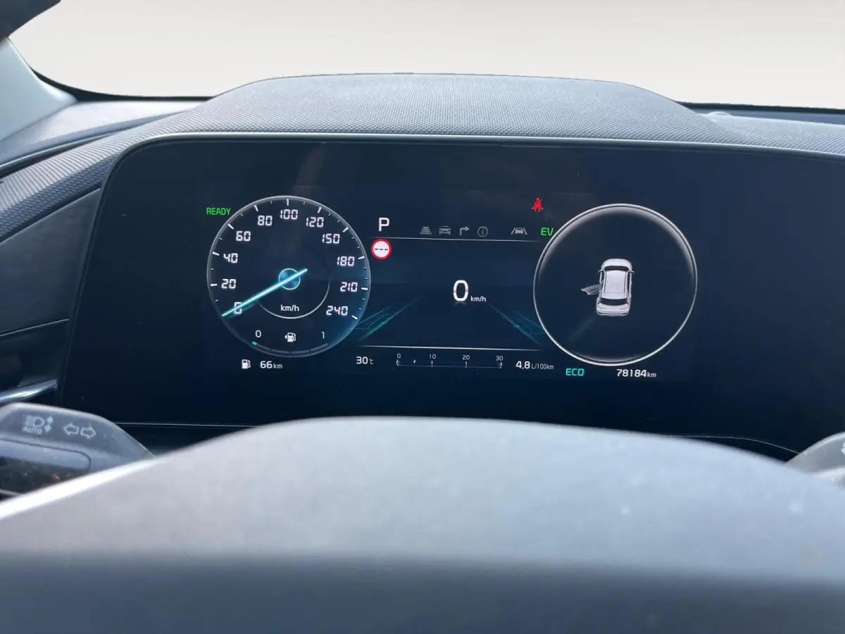 1.6 GDi Hybrid DynamicLine | Two-Tone | Trekhaak | Climate control | Navigatie | Cruise control