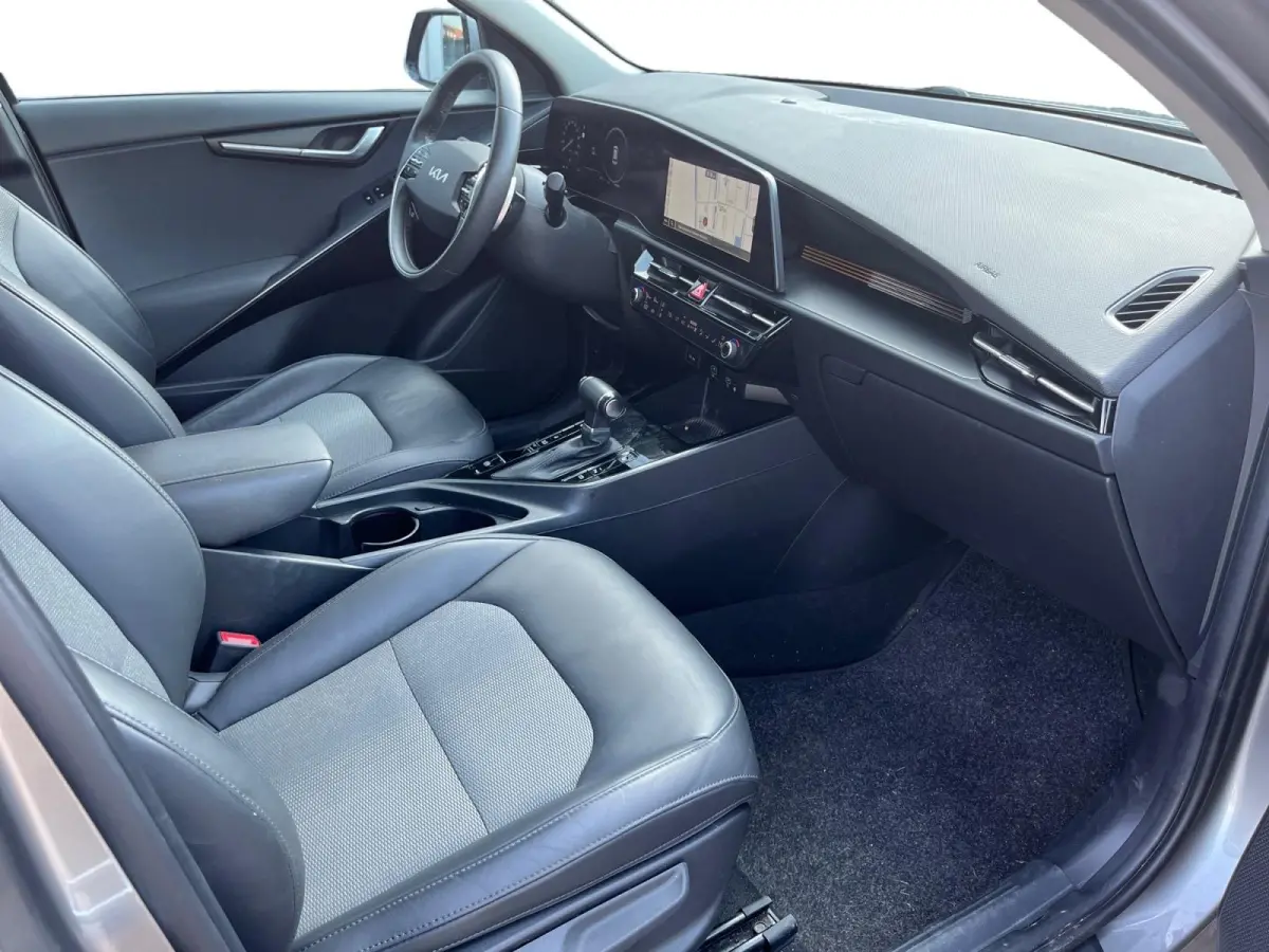 1.6 GDi Hybrid DynamicLine | Two-Tone | Trekhaak | Climate control | Navigatie | Cruise control