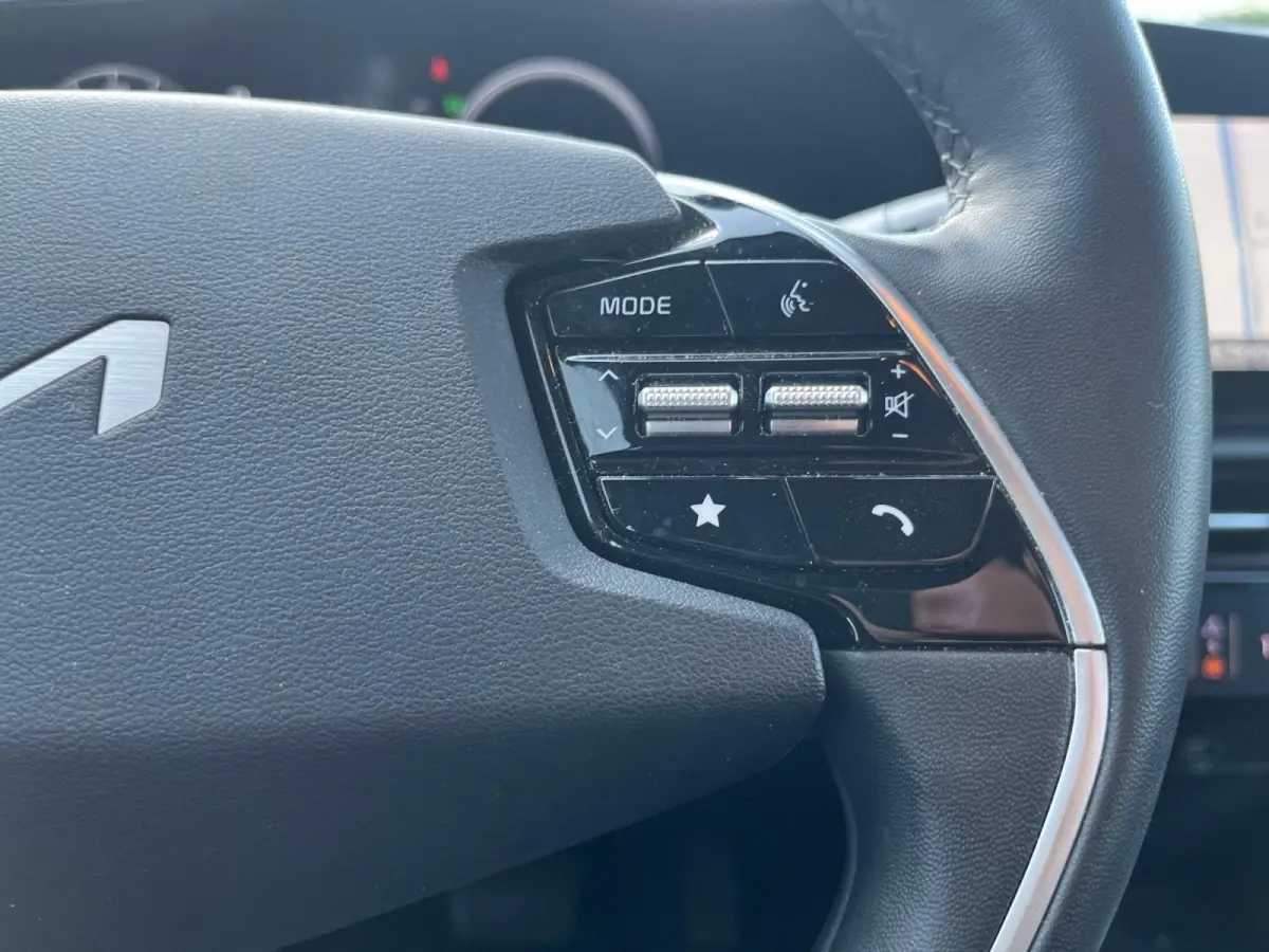 1.6 GDi Hybrid DynamicLine | Two-Tone | Trekhaak | Climate control | Navigatie | Cruise control