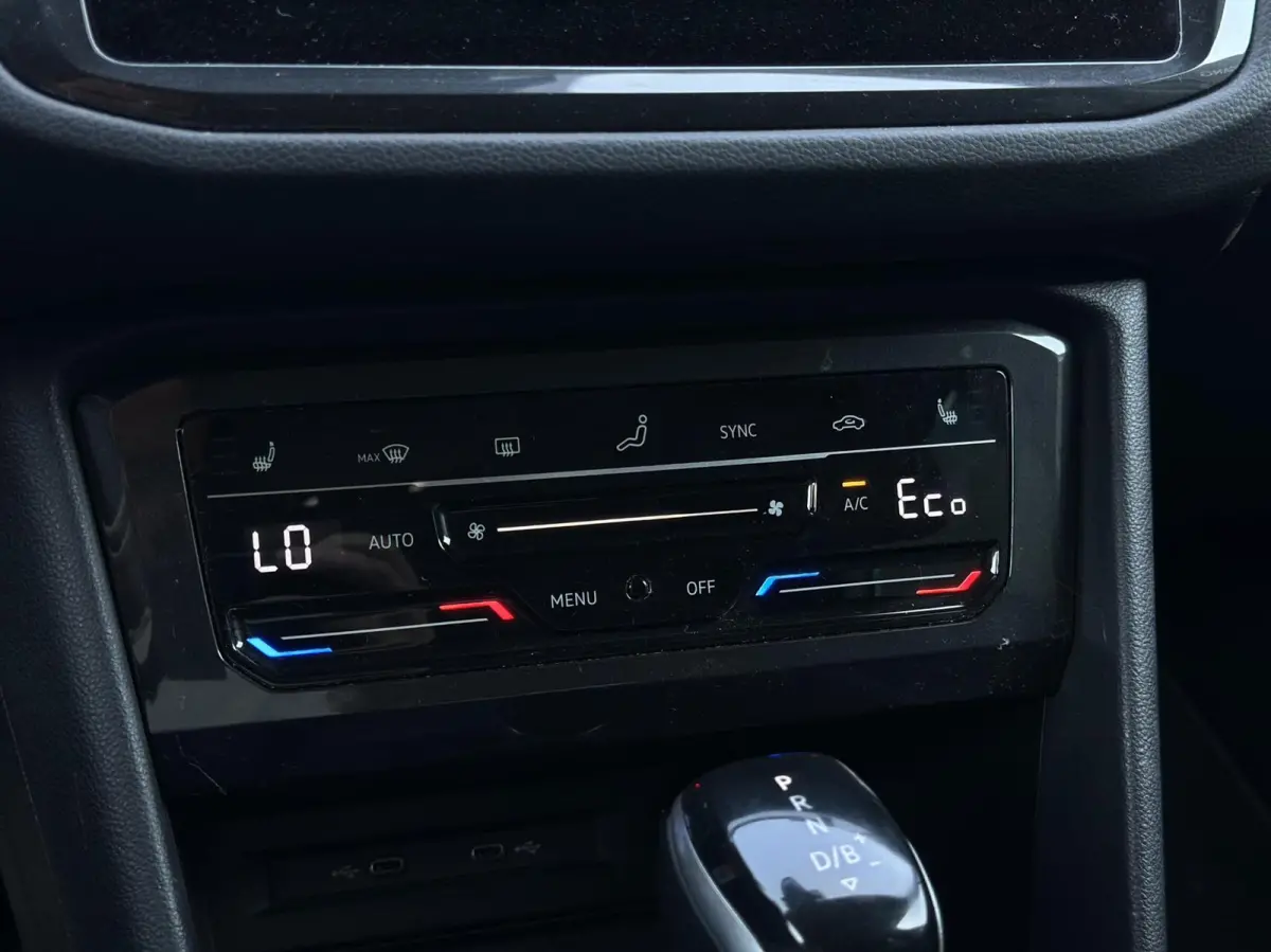 1.4 TSI eHybrid Life Led, Climat, Carplay, Navi, LM..
