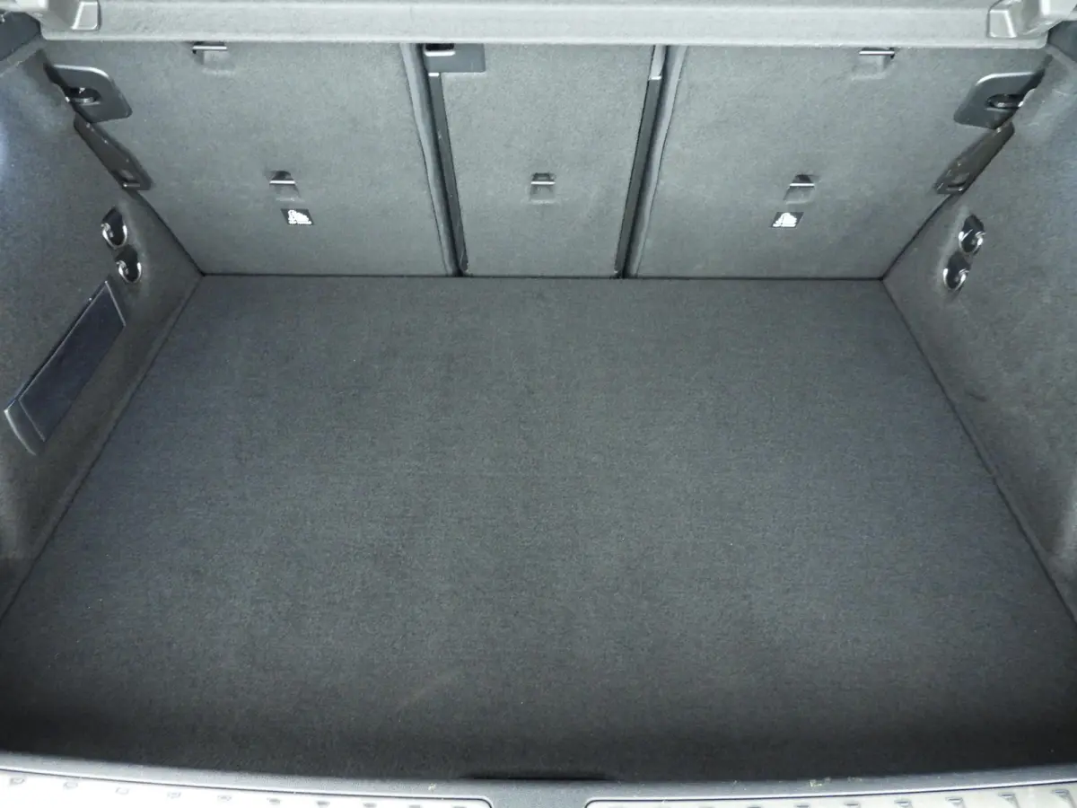 5-deurs M135i xDrive M-Sportpakket | LED | HUD | Sportstoelen | Stoelverwarming | Keyless | DAB | Hifi speakers | Alu 18 inch