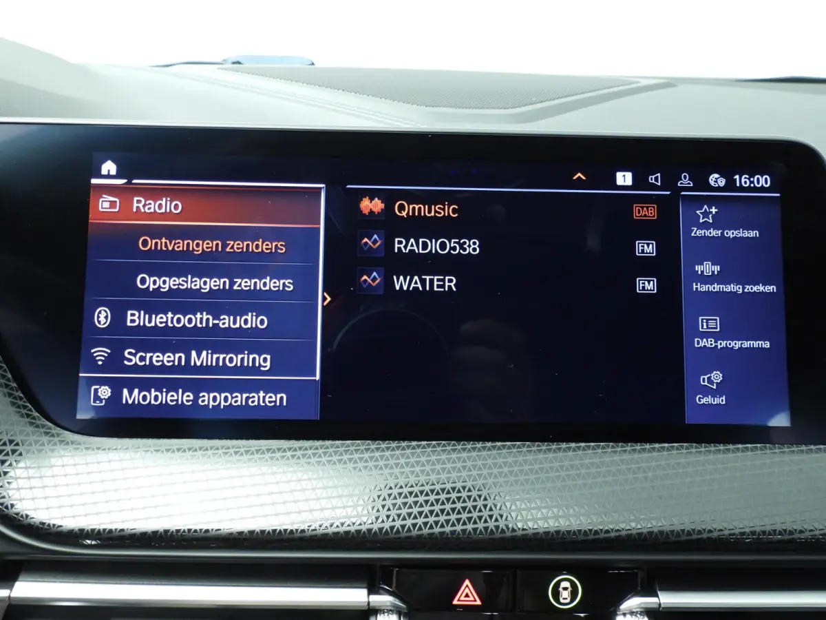 5-deurs M135i xDrive M-Sportpakket | LED | HUD | Sportstoelen | Stoelverwarming | Keyless | DAB | Hifi speakers | Alu 18 inch