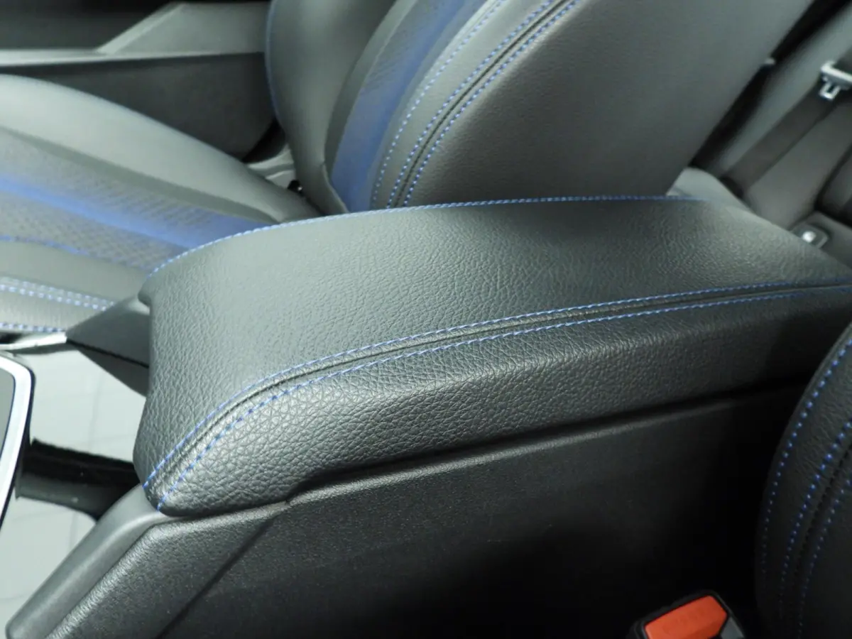 5-deurs M135i xDrive M-Sportpakket | LED | HUD | Sportstoelen | Stoelverwarming | Keyless | DAB | Hifi speakers | Alu 18 inch