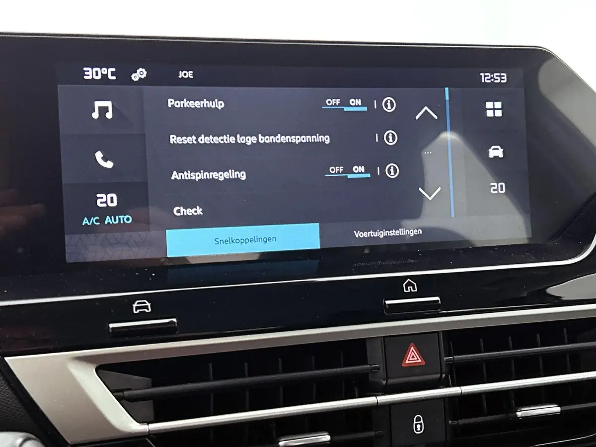 136pk You 50 kWh Automaat | Apple Carplay/Android Auto | Climate Control | Cruise Control | Camera | FASE 3 | 16"LMV | Parkeersensoren | Warmtepomp |