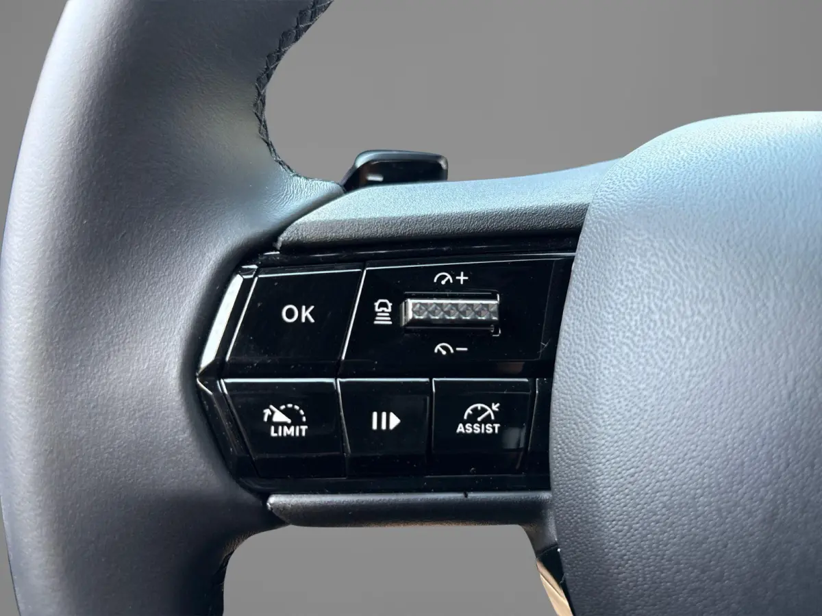 1.2 Turbo Hybrid Ibrida Speciale | Navigatie | Parkeersensoren | Camera | Apple Carplay/Android Auto | LMV 18"| Cimate Control | Cruise control |