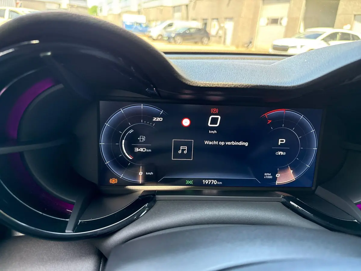 1.2 Turbo Hybrid Ibrida Speciale | Navigatie | Parkeersensoren | Camera | Apple Carplay/Android Auto | LMV 18"| Cimate Control | Cruise control |