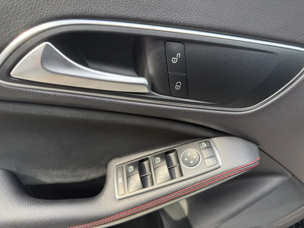 180 | 2E EIGENAAR | 12MND GARANTIE | LED | AUTOMAAT | CRUISE | AIRCO | LMV |