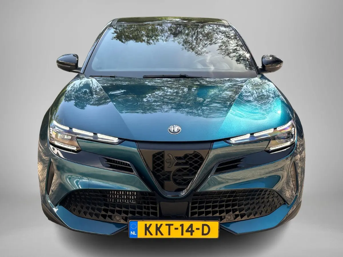 1.2 Turbo Hybrid Ibrida Speciale | Navigatie | Parkeersensoren | Camera | Apple Carplay/Android Auto | LMV 18"| Cimate Control | Cruise control |