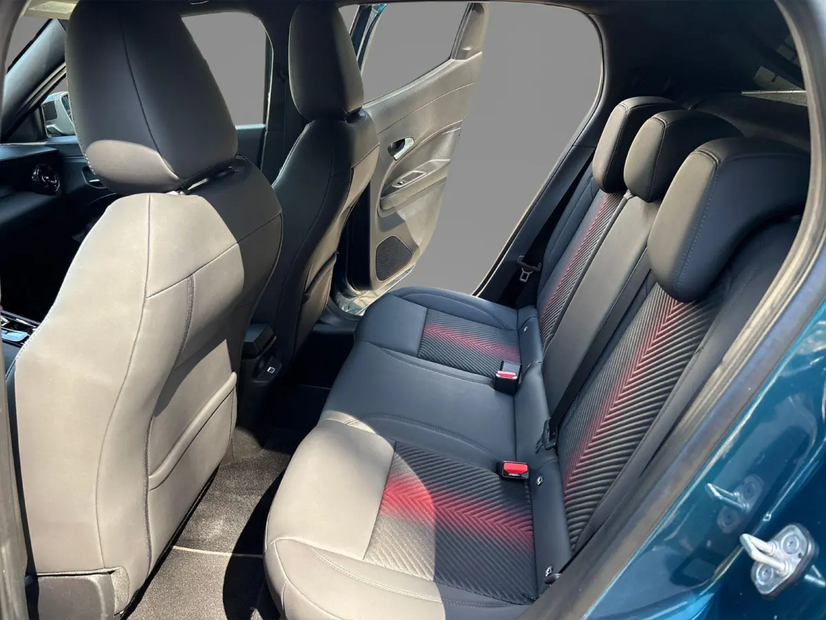 1.2 Turbo Hybrid Ibrida Speciale | Navigatie | Parkeersensoren | Camera | Apple Carplay/Android Auto | LMV 18"| Cimate Control | Cruise control |