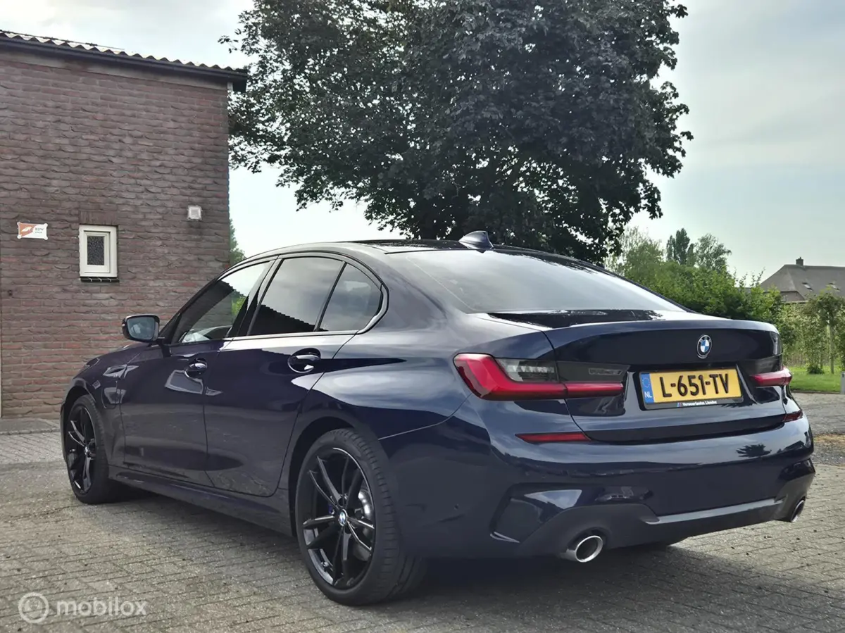 320e Business Edition Plus I Adap Cruise I Camera I Head-up I M-Sport I Tansanitblau I