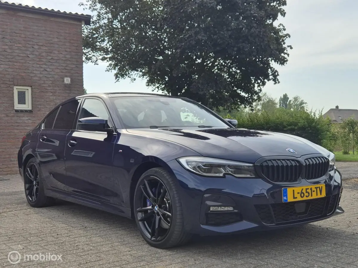 320e Business Edition Plus I Adap Cruise I Camera I Head-up I M-Sport I Tansanitblau I