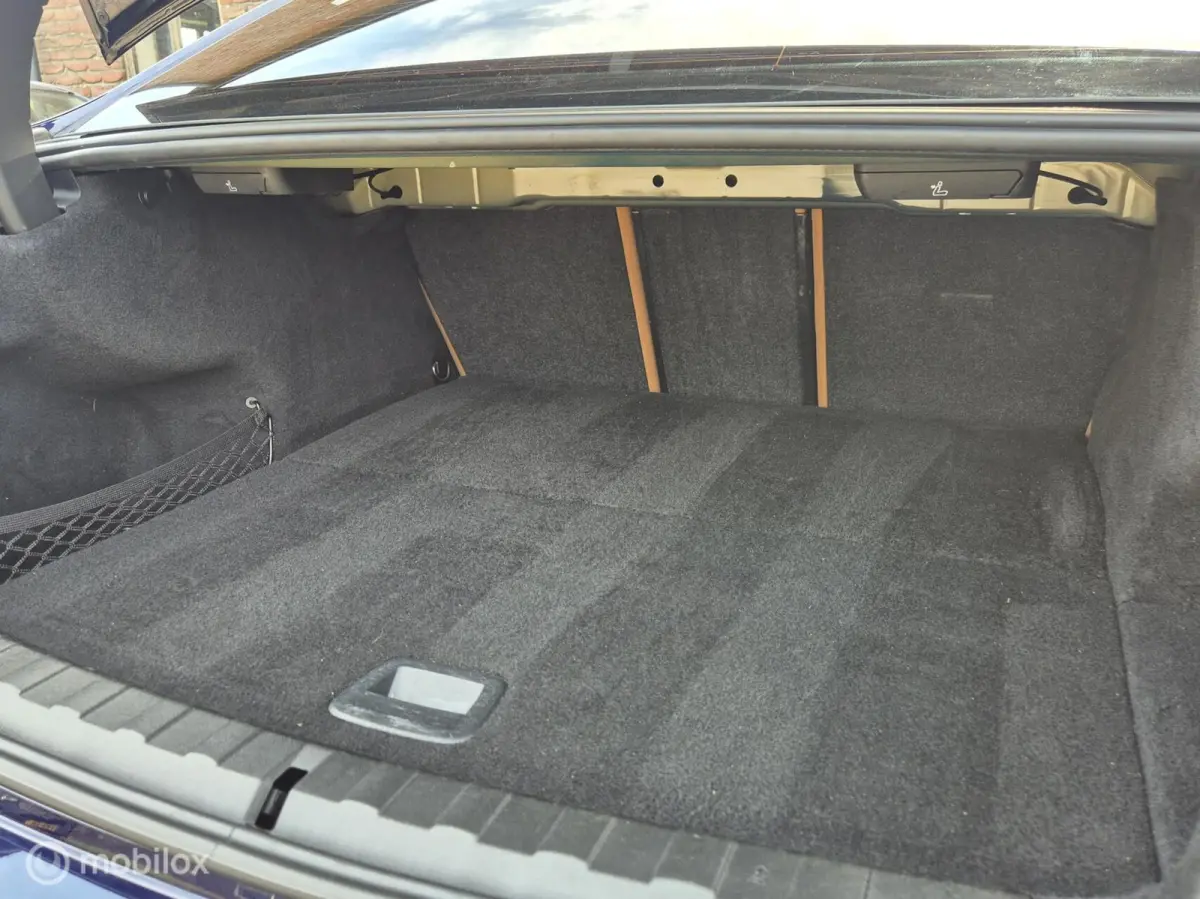 320e Business Edition Plus I Adap Cruise I Camera I Head-up I M-Sport I Tansanitblau I