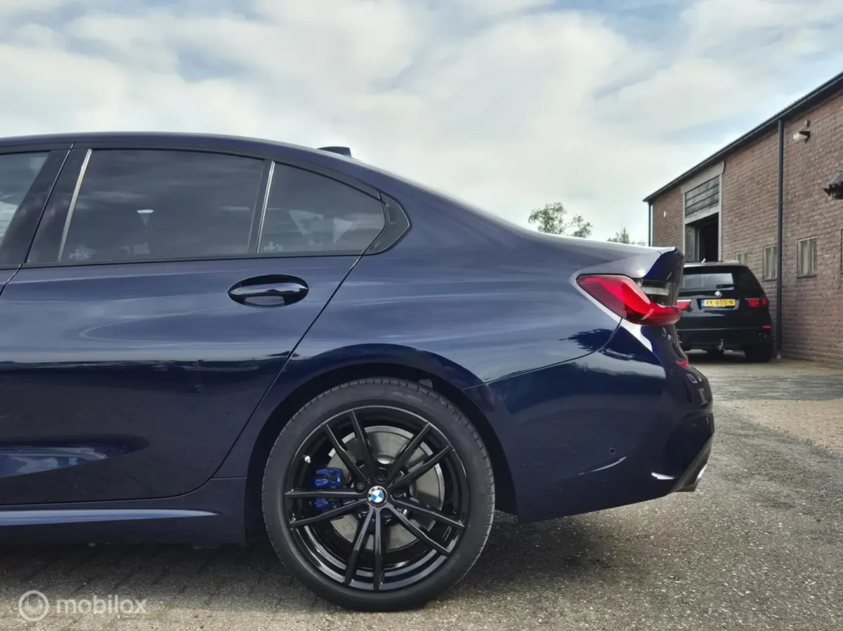 320e Business Edition Plus I Adap Cruise I Camera I Head-up I M-Sport I Tansanitblau I