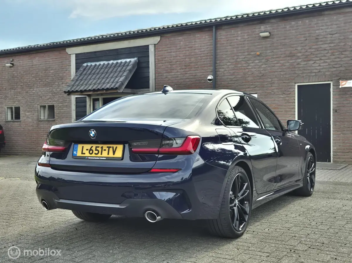 320e Business Edition Plus I Adap Cruise I Camera I Head-up I M-Sport I Tansanitblau I