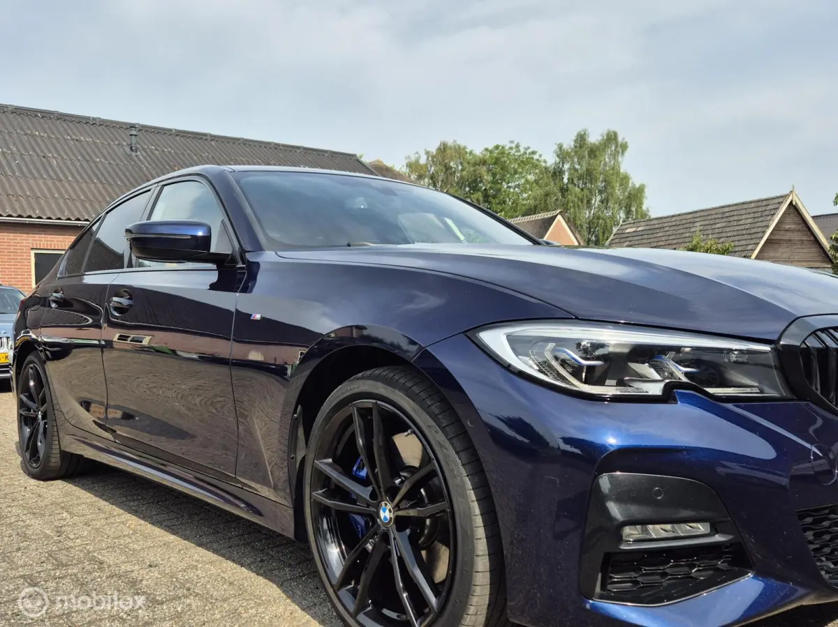 320e Business Edition Plus I Adap Cruise I Camera I Head-up I M-Sport I Tansanitblau I