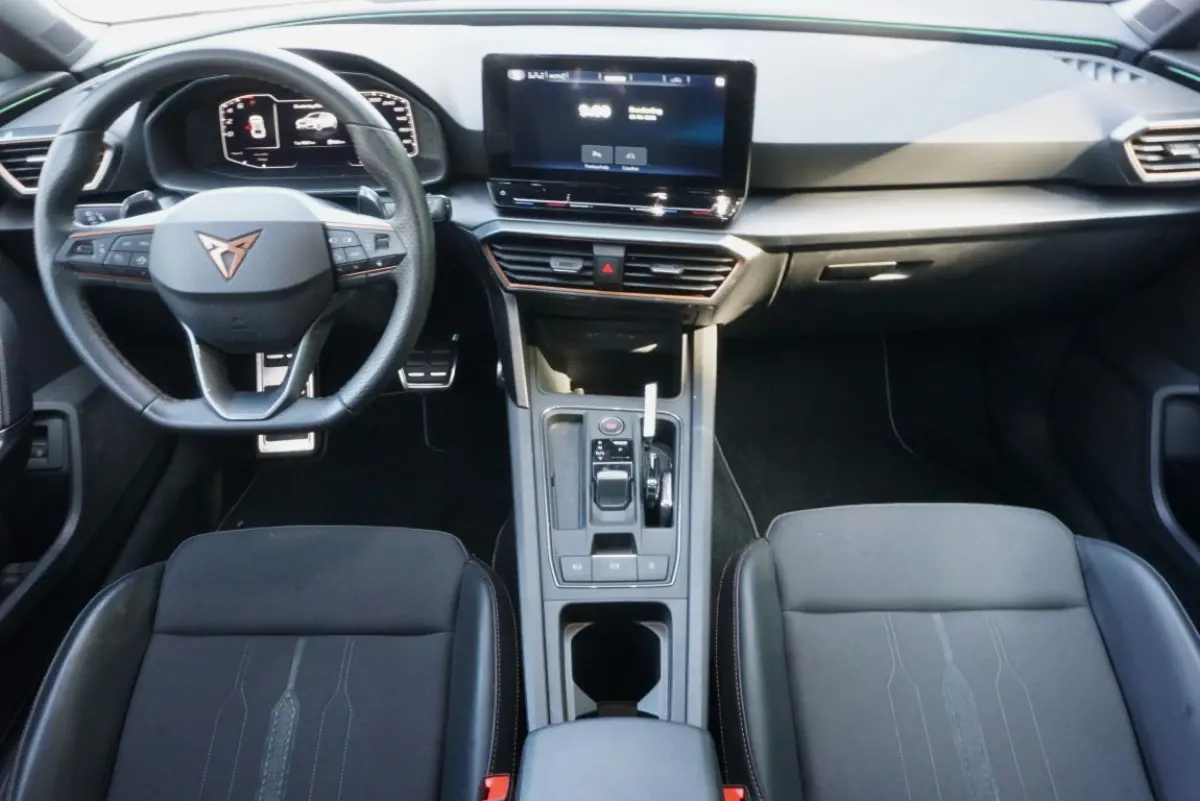 1.4 e-Hybrid VZ Business Trekhaak/Navi! 95% SoH