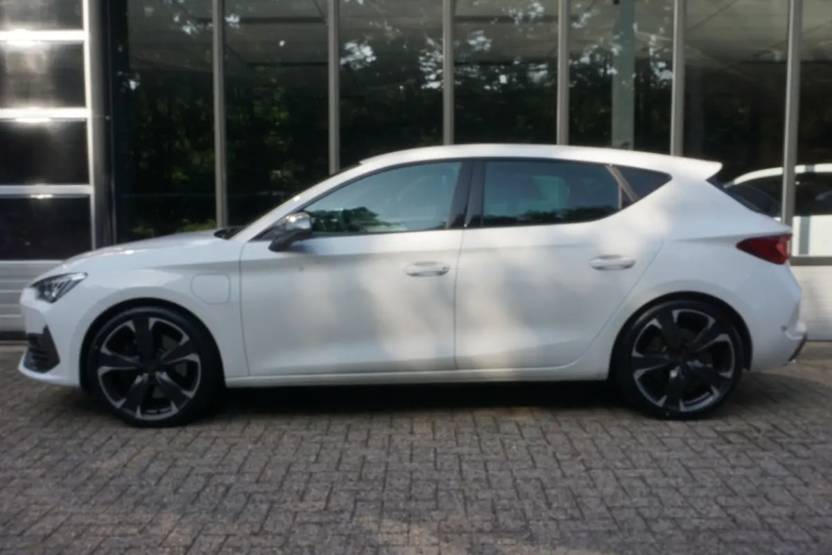 1.4 e-Hybrid VZ Business Trekhaak/Navi! 95% SoH