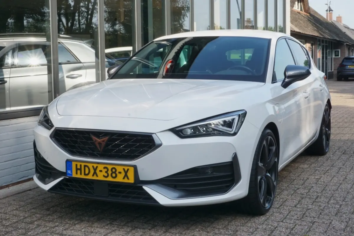 1.4 e-Hybrid VZ Business Trekhaak/Navi! 95% SoH