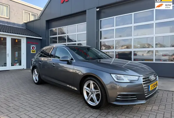 1.4 TFSI Design Pro Line Plus S-Line / Camera / Virtual / Keyless / Lane Side Assist.